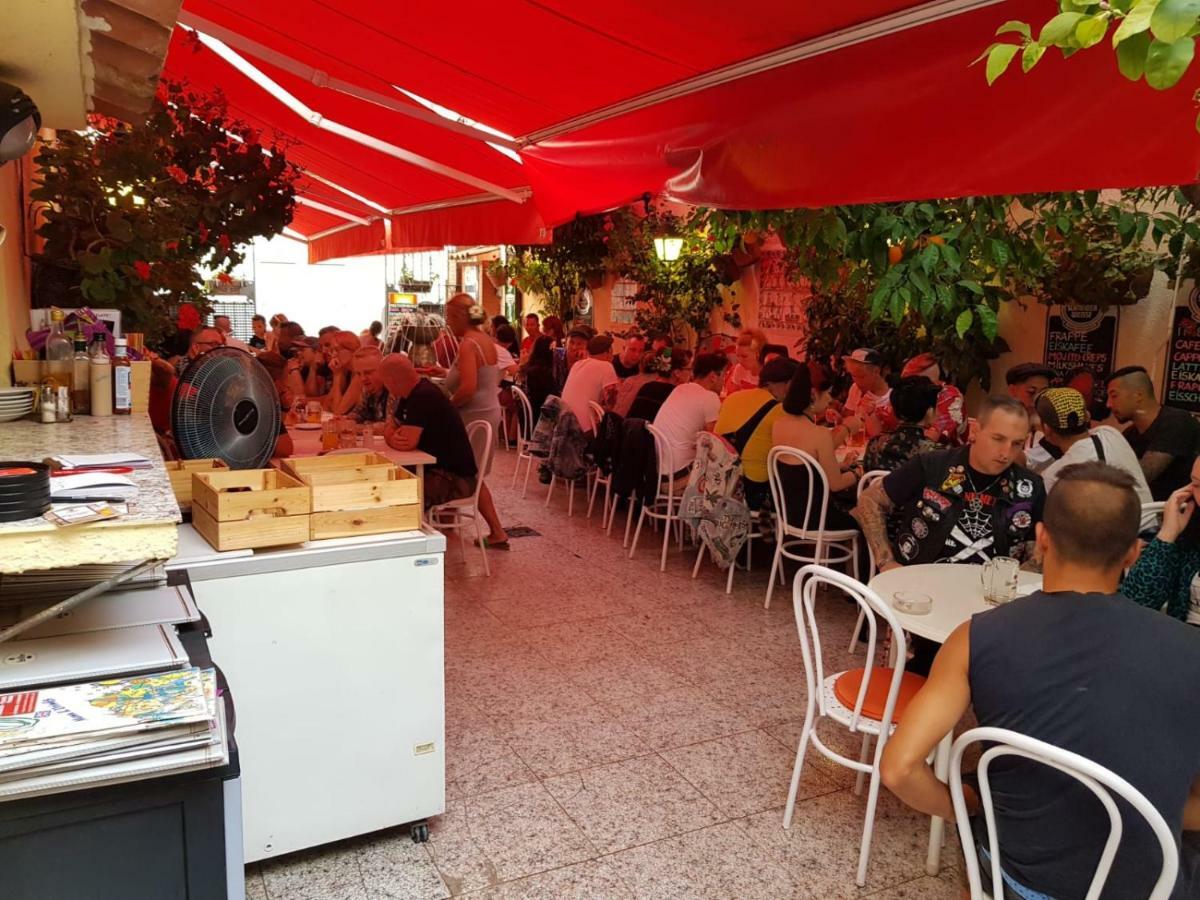 Pension Casa Austria Calella Luaran gambar
